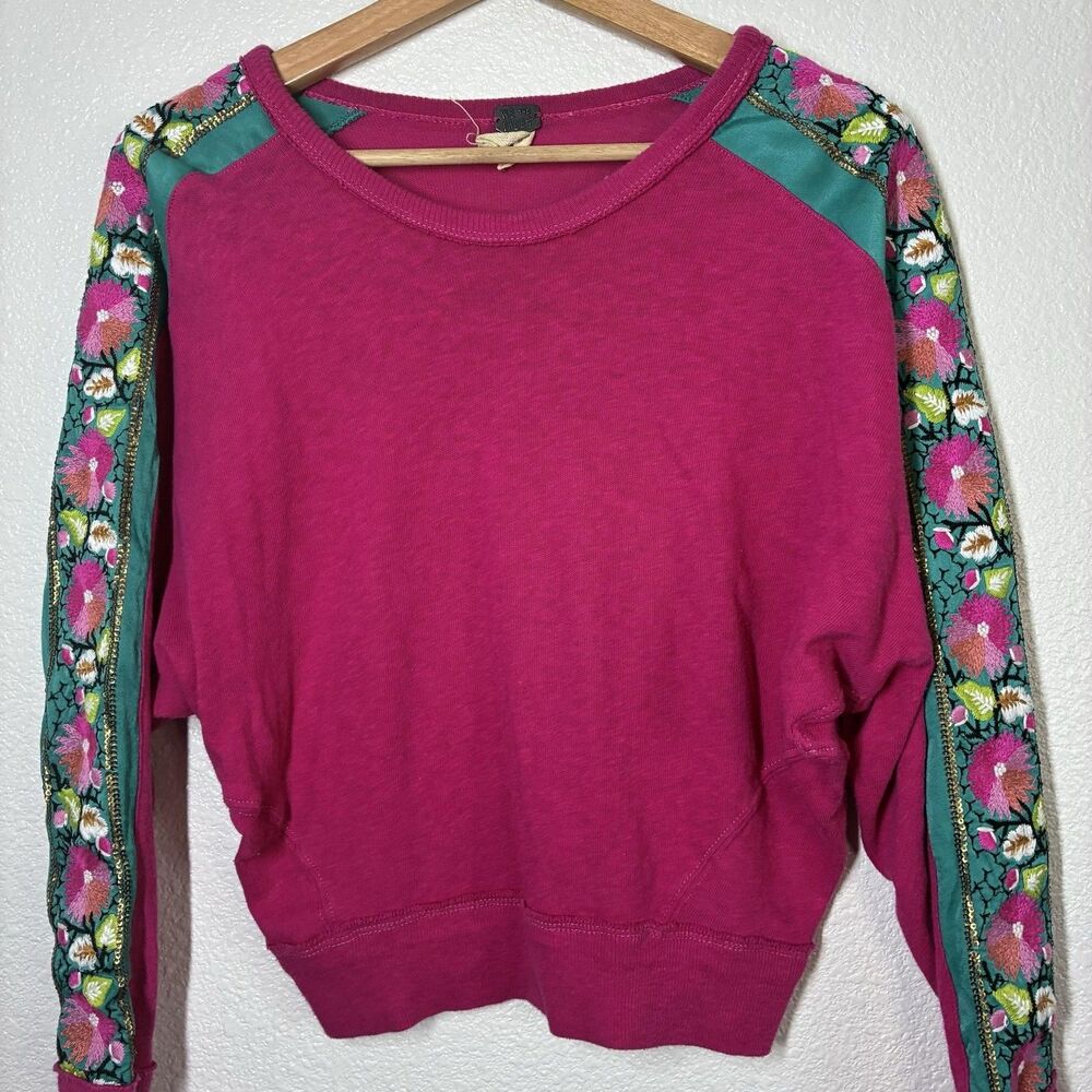 We The Free Shirt Womens XS Pink Floral Embroidered Dolman Sleeve Crop Top - Picture 6 of 16